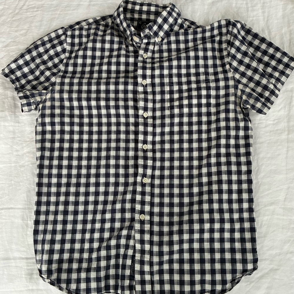 BIG PRICE DROP! Grayers Mens Medium Black Check Button Up Casual Short Sleeve